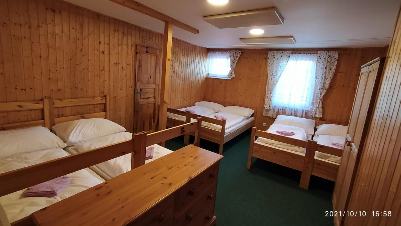 Penzion U Rybnika Marianska Екстер'єр фото