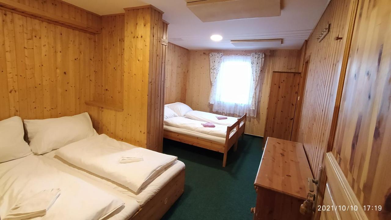 Penzion U Rybnika Marianska Екстер'єр фото